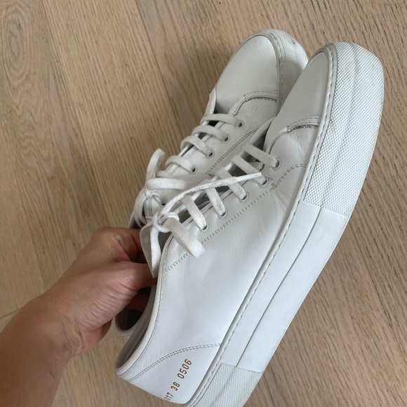 Woman’s Common Project Low Platform Super Sneaker in white size 38 - Picture 3 of 4